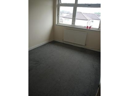 3 Bed Flat, Greenlaw Avenue, ML2