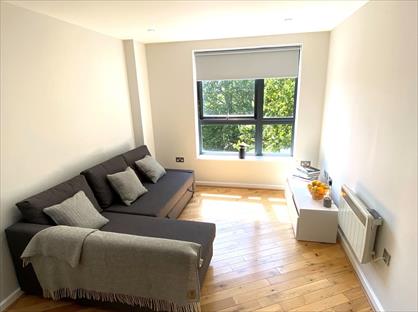 2 Bed Flat, Amisha Court, SE1
