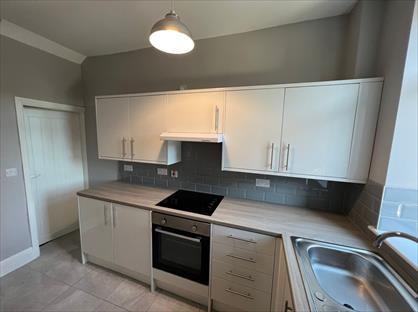 2 Bed Terraced House, South Street, LS27