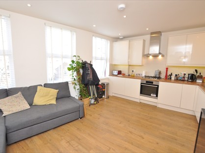1 Bed Flat, High Road, N2