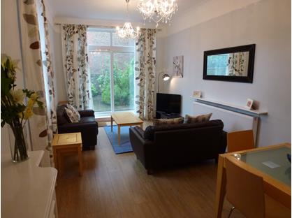 2 Bed Flat, Agate Road, W6