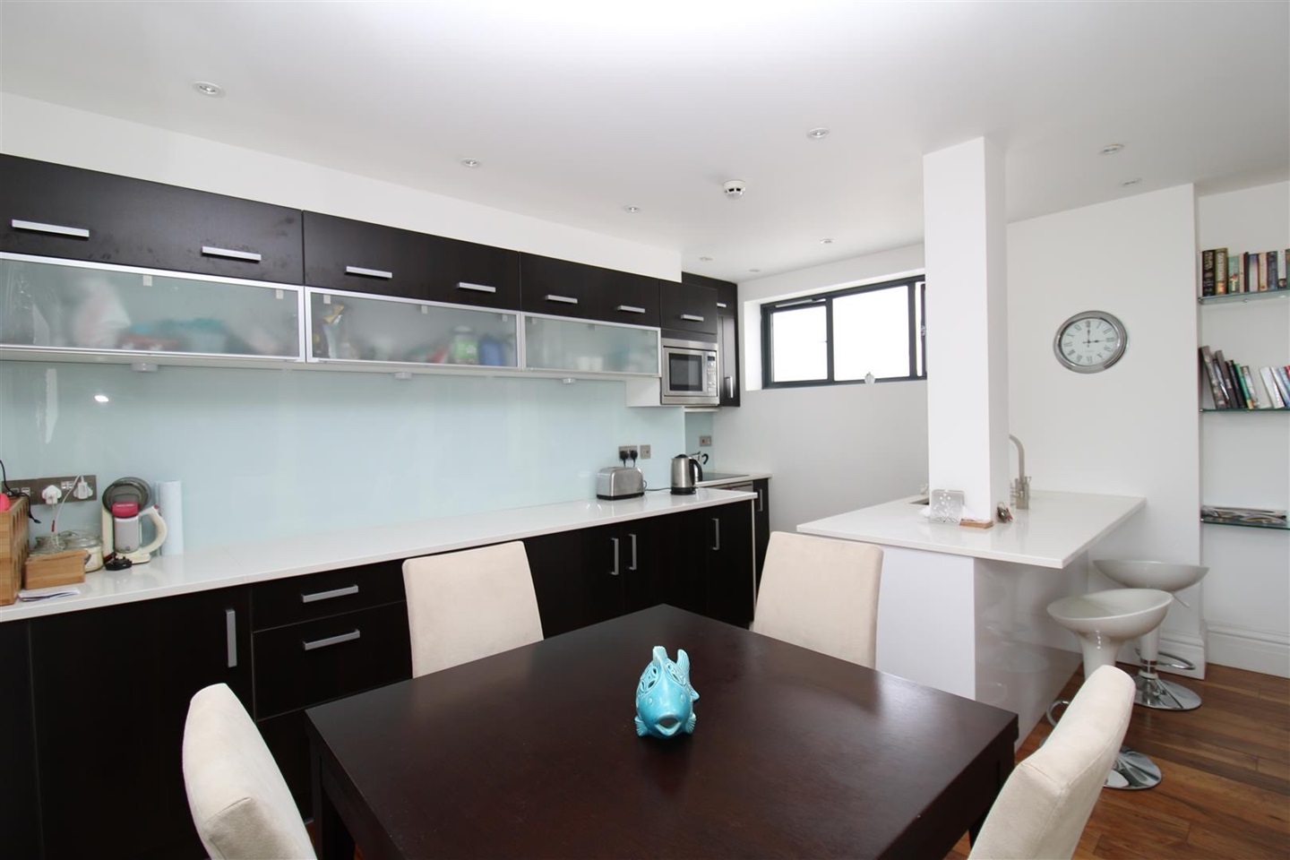 1 Bed Flat, Devonshire Place, BN2 photo 3