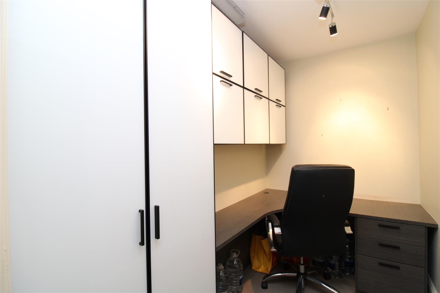 1 Bed Flat, Devonshire Place, BN2 photo 5