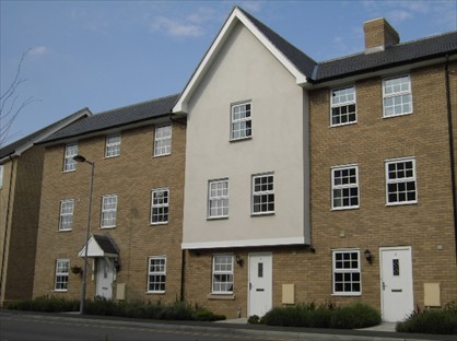 4 Bed Terraced House, Dove House Meadow, CO10