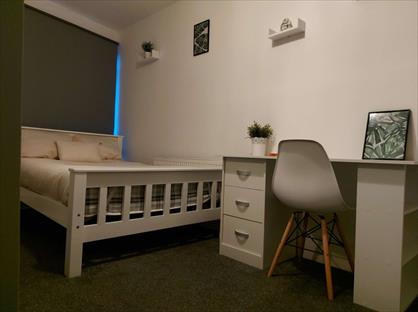 Room in a Shared Flat, Albert Road, PO5