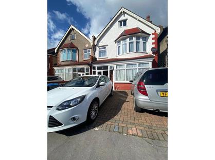 3 Bed Flat, Warwick Road, CR7