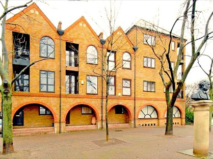 Room in a Shared House, Brunswick Quay, SE16