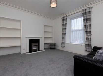 1 Bed Flat, Broomhill Road, AB10
