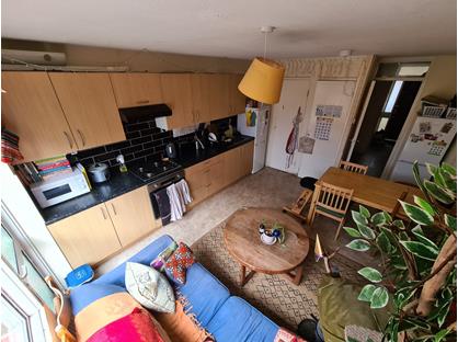 4 Bed Terraced House, Burnett Close, E9