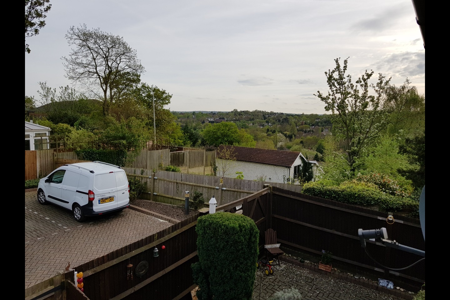 Bromley 2 Bed Terraced House, Cedarhurst, BR1 To Rent Now for £