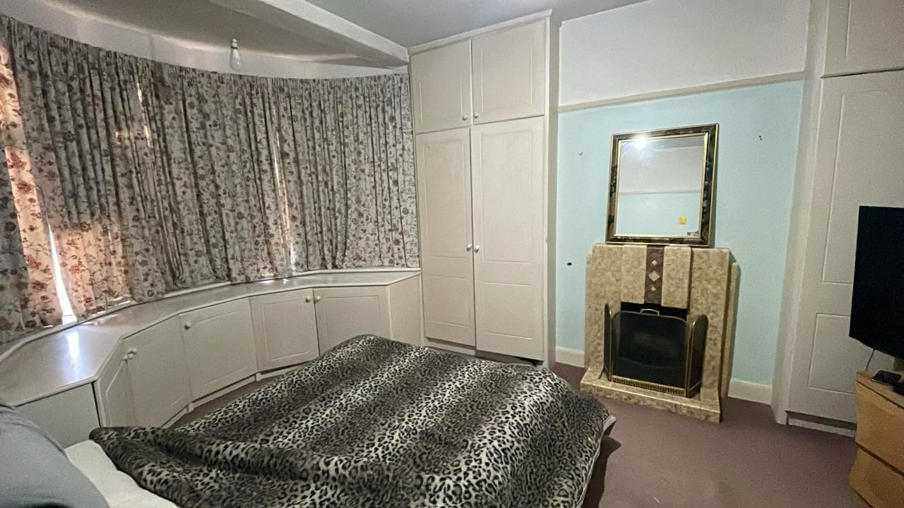 Room in a Shared House, Vaughan Gardens, IG1, N1 7GU