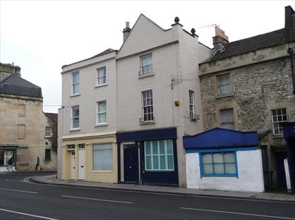 3 Bed Maisonette, Monmouth Place, BA1