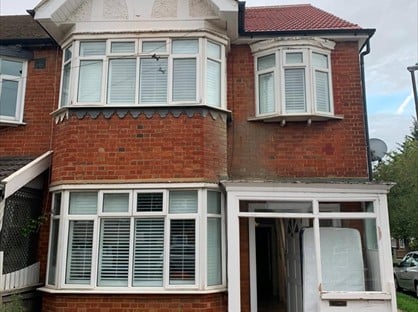Bedsit, London, SW20