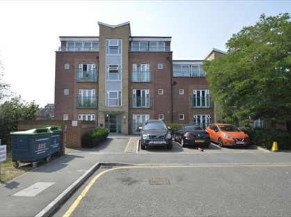 2 Bed Flat, Jackson Court, RM10