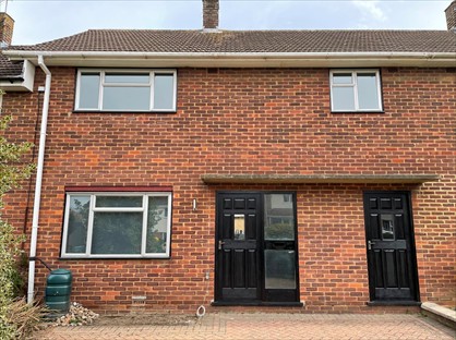 3 Bed Terraced House, Fawters Close, CM13