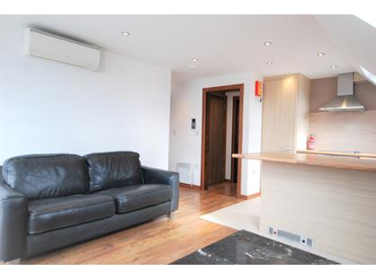 2 Bed Flat, Ritherdon Road, SW17