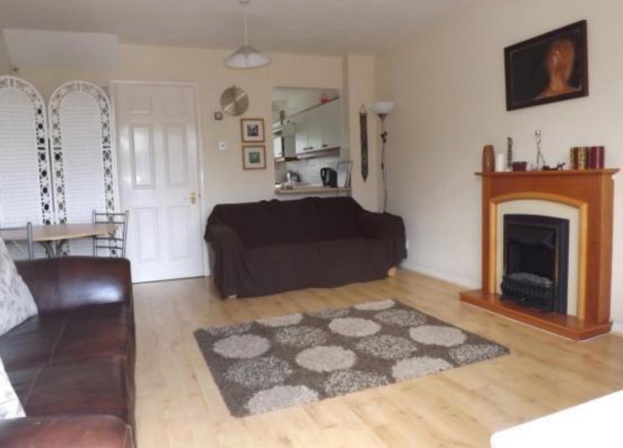 Luton 2 Bed Terraced House, Bushmead Road, LU2 To Rent Now for £