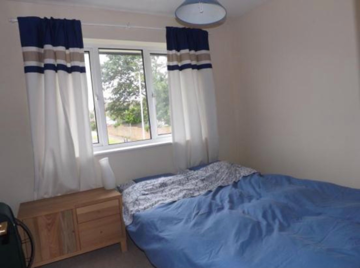 Luton 2 Bed Terraced House, Bushmead Road, LU2 To Rent Now for £