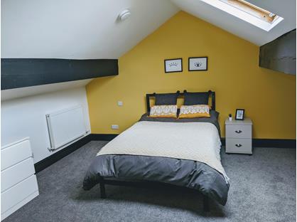 Room in a Shared House, Brook Street, HD5