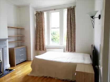 2 Bed Maisonette, Shamrock St, SW4