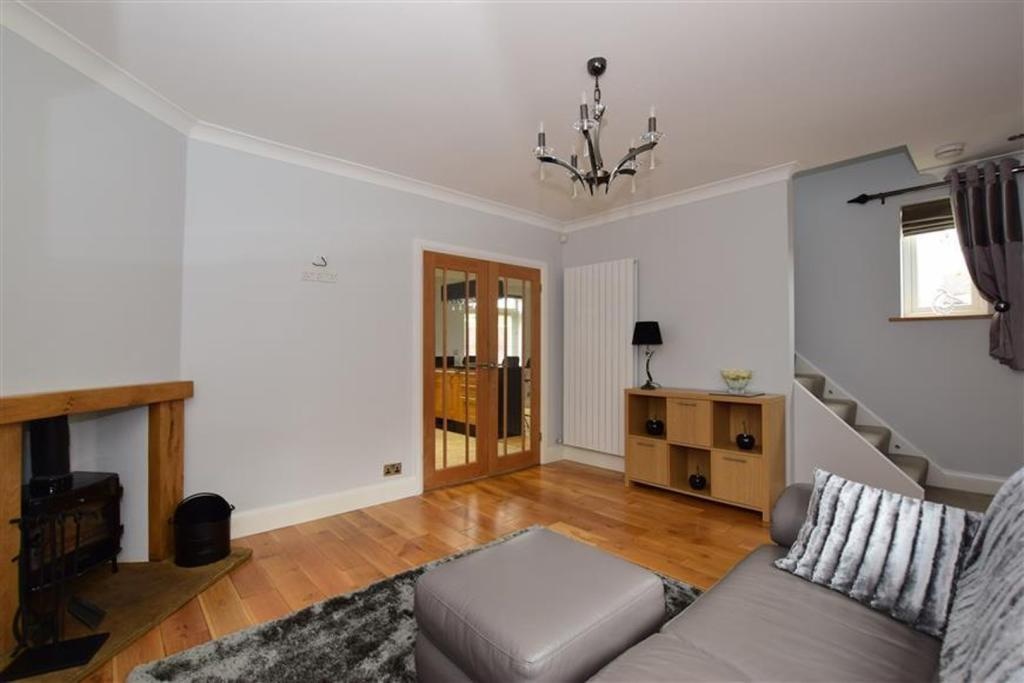 Sutton 3 Bed SemiDetached House, Gander Green Lane, SM1 To Rent