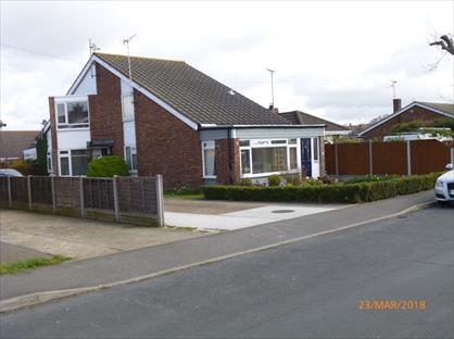 1 Bed Flat, Croft Road, SS7