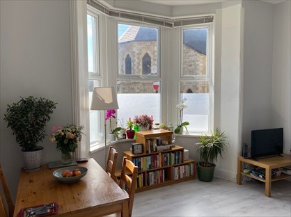 1 Bed Flat, Albert Road, SE25