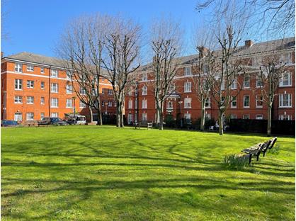 1 Bed Flat, Peckett Square, N5