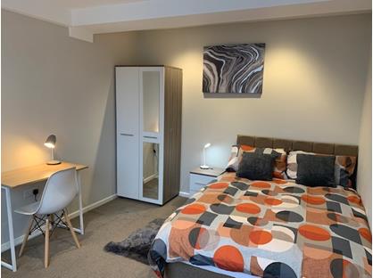 Room in a Shared House, Swindon Road, SN3