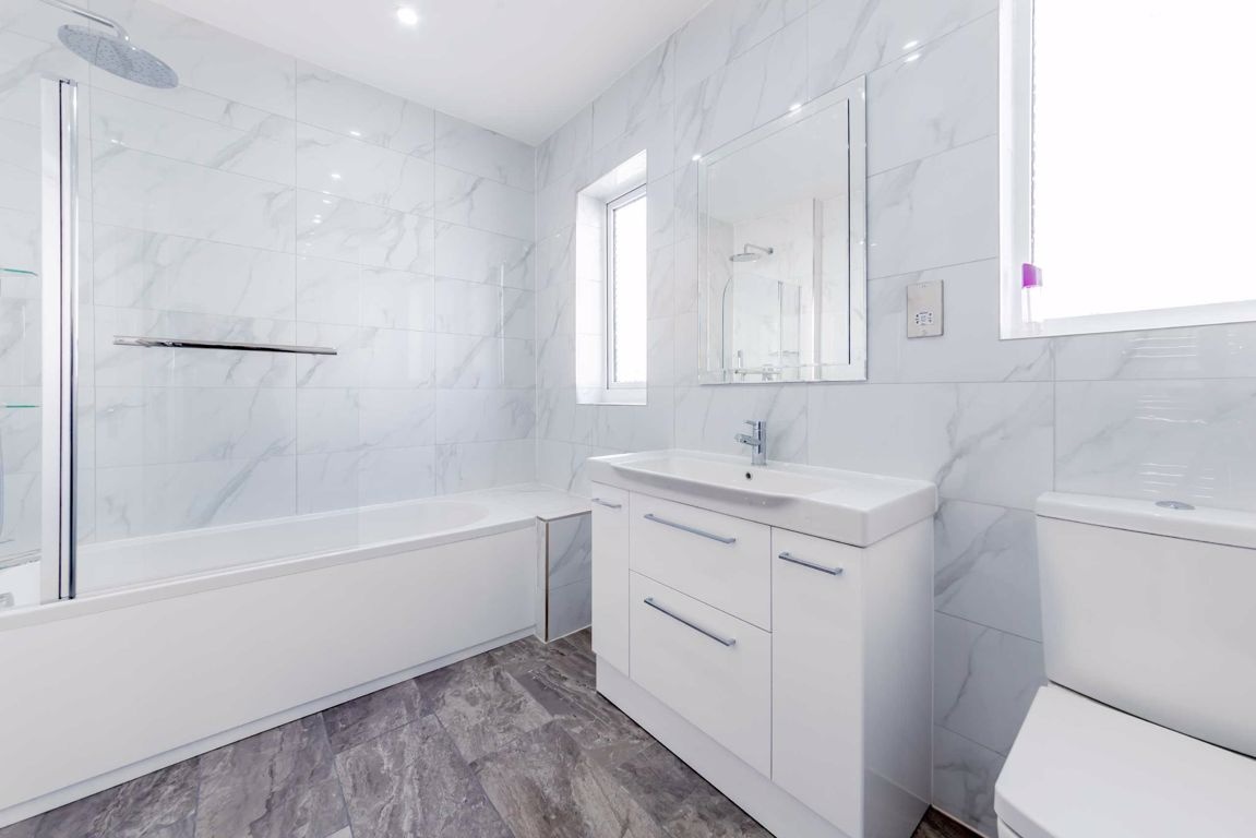 London 4 Bed SemiDetached House, Creighton Avenue, N2 To Rent Now