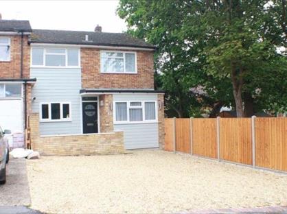 3 Bed Semi-Detached House, Southampton, SO31