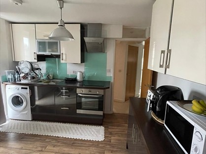 1 Bed Flat, Market Place, OX10