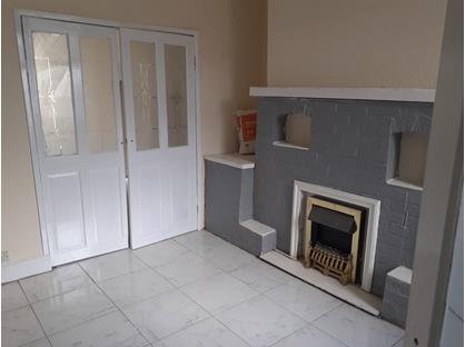 3 Bed Terraced House, Pine Street, OL13