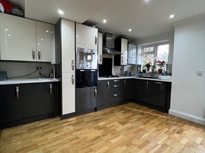 Room in a Shared House, Woodrow Close, UB6