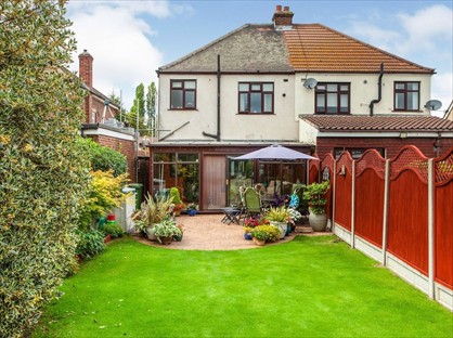 3 Bed Terraced House, Betterton Road, RM13