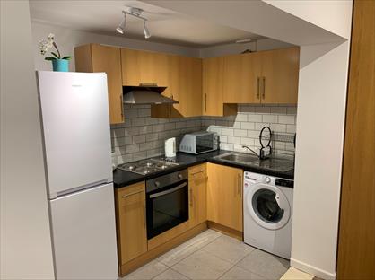 1 Bed Flat, Station Road, CH5