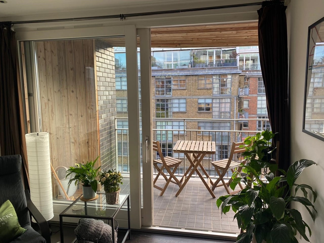 2 Bed Flat, Wharf Road, N1 photo 3