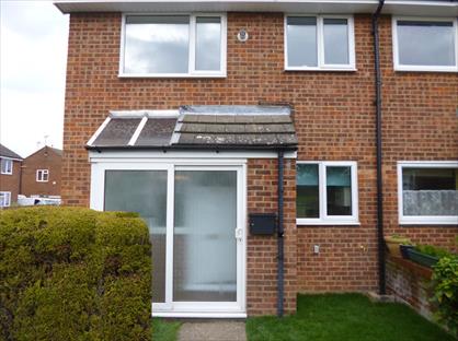 1 Bed Terraced House, Honeysuckle Way, CM8