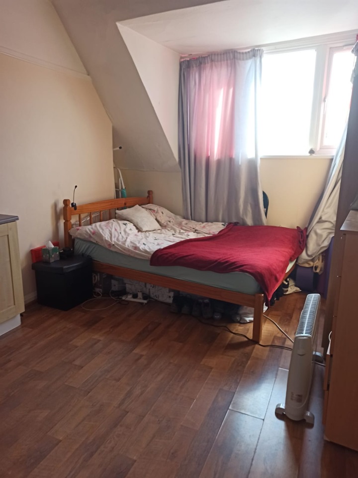 London Studio Flat, Finchley Lane, NW4 To Rent Now for £850.00 p/m