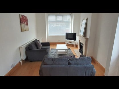 3 Bed End Terrace, Worsley Road, M30