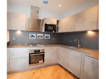 4 Bed Semi-Detached House, Enmore Road, SE25