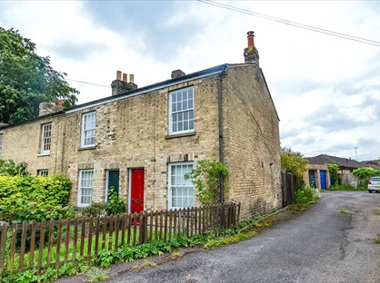 2 Bed End Terrace, Station Road, CB24