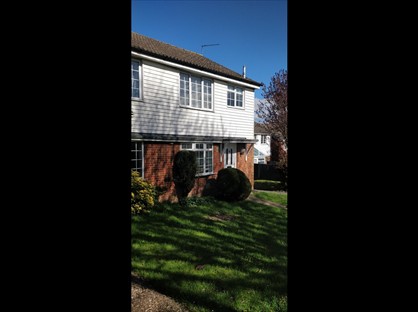 3 Bed End Terrace, Lilac Walk, RG31