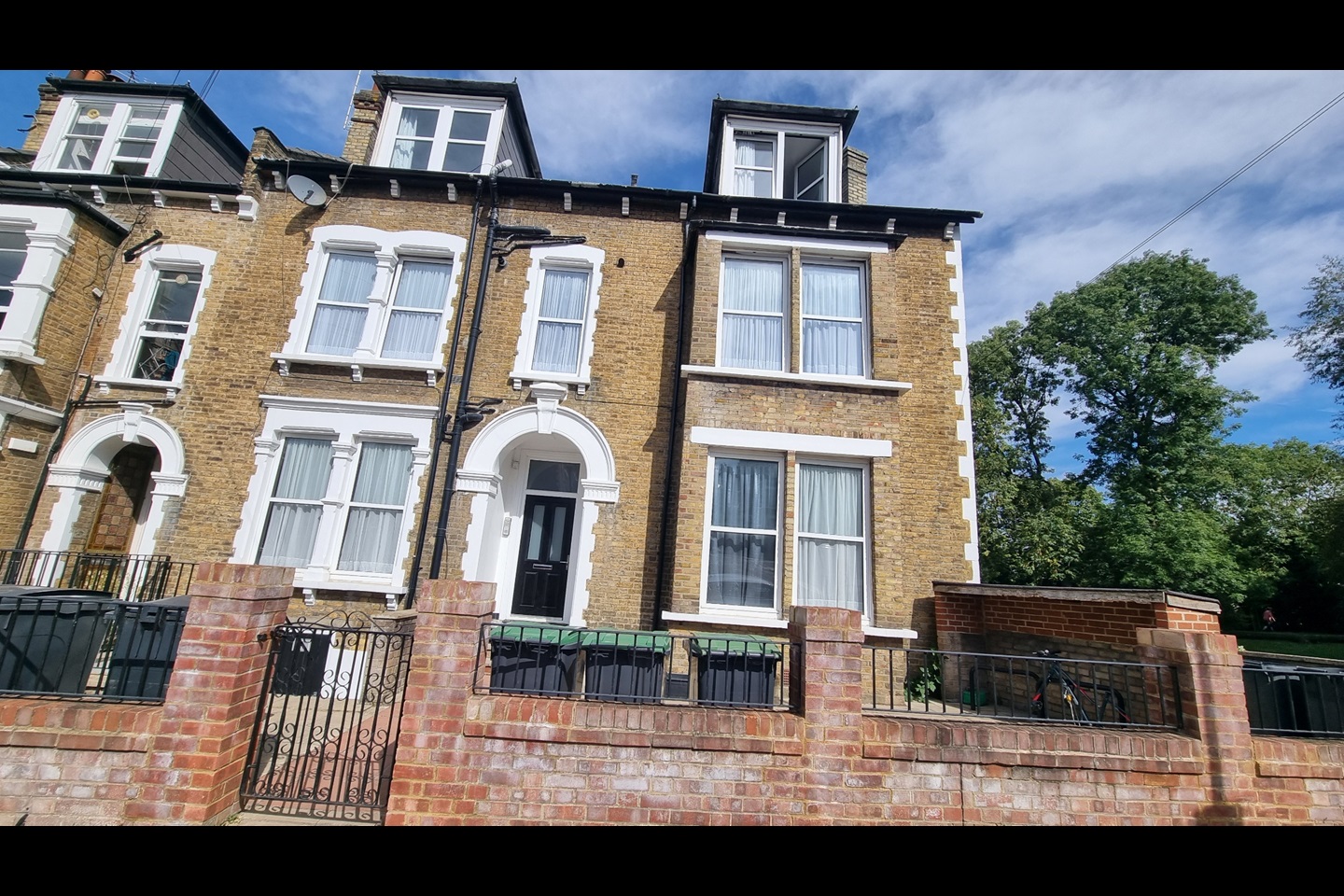 London 3 Bed Flat, Temple Road, N8 To Rent Now for £2,300.00 p/m