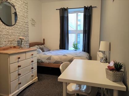 Room in a Shared House, Albany Apartments, PO1