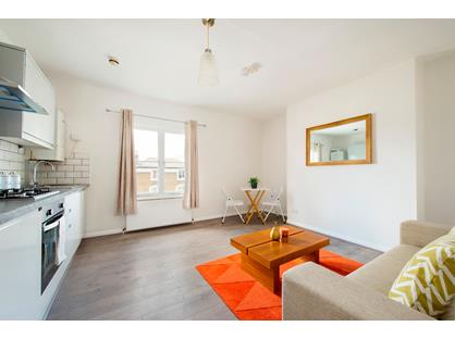 1 Bed Flat, St. Stephens Avenue, W12