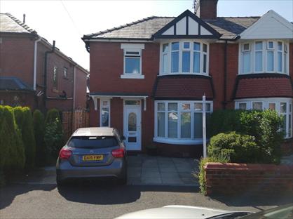 3 Bed Semi-Detached House, Southerly Crescent, M40