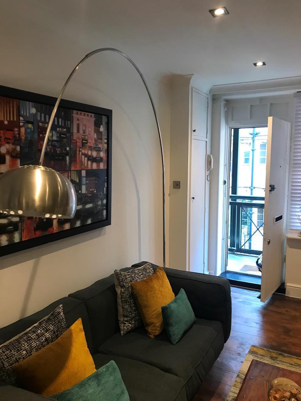 1 Bed Flat, Beaumont Buildings, WC2B, N1 7GU
