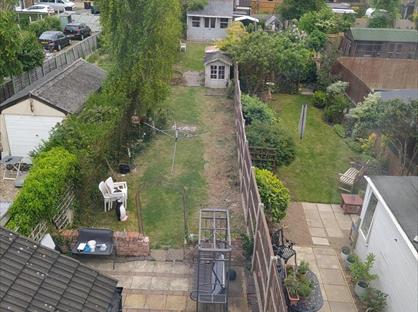 4 Bed Terraced House, Luton Road, LU5