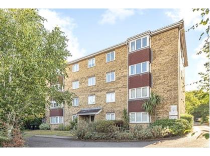 1 Bed Flat, Trevallyn Lodge, KT2